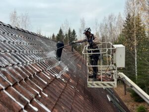 Tiilikaton puhdistus