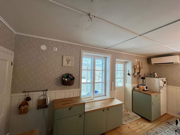 Sisämaalauksen hinta 2025 Uudellamaalla – paljonko sisämaalaus maksaa?