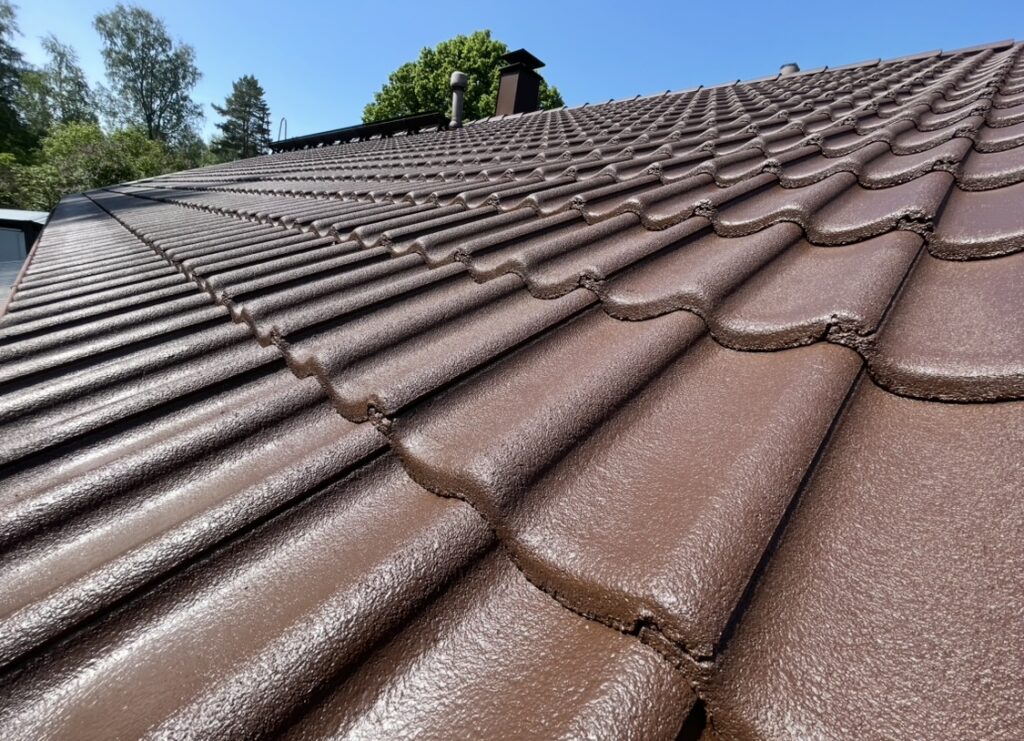 Tiilikatto pinnoitus